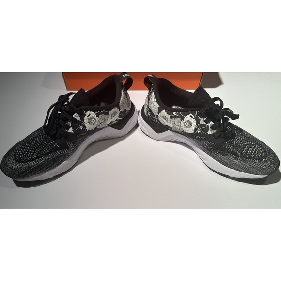 Nike Odyssey React 2 Flyknit FLR Running Womens 6 Shoes Sneakers AV6258-001 - Picture 1 of 7